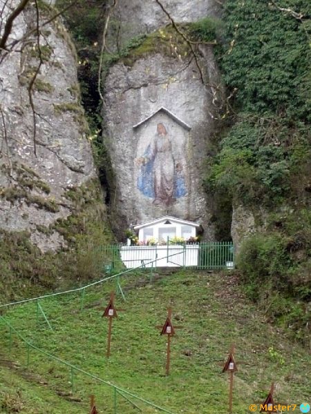 Dolina Mnikowska - obraz Matki Boskiej Skalskiej